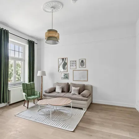 Apartment Charysma - Natur-oase, Harmonisch, Balkon *
