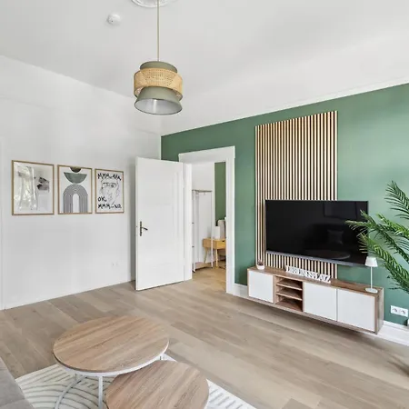 Apartment Charysma - Natur-oase, Harmonisch, Balkon *